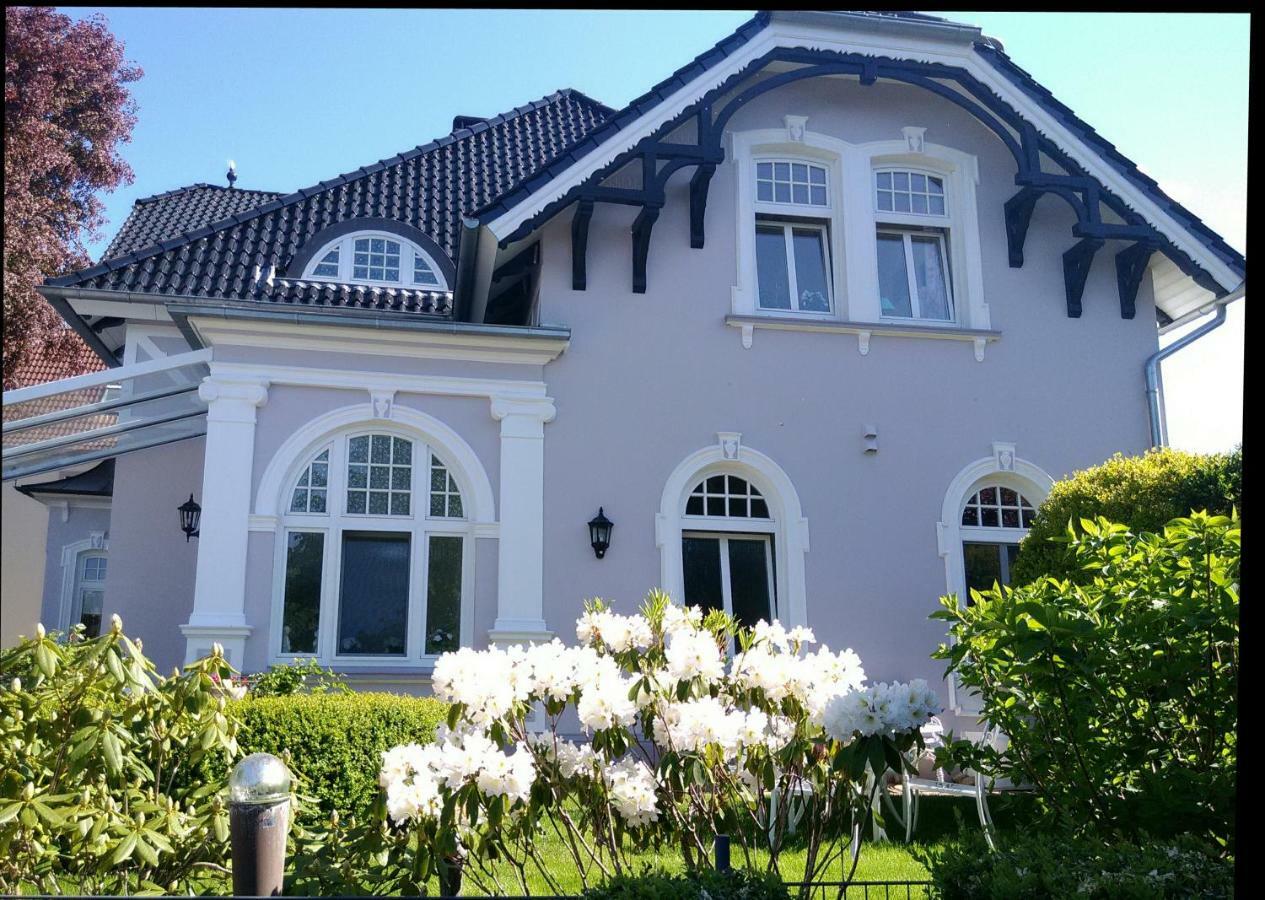 Villa Flora Friedrichstadt Buitenkant foto